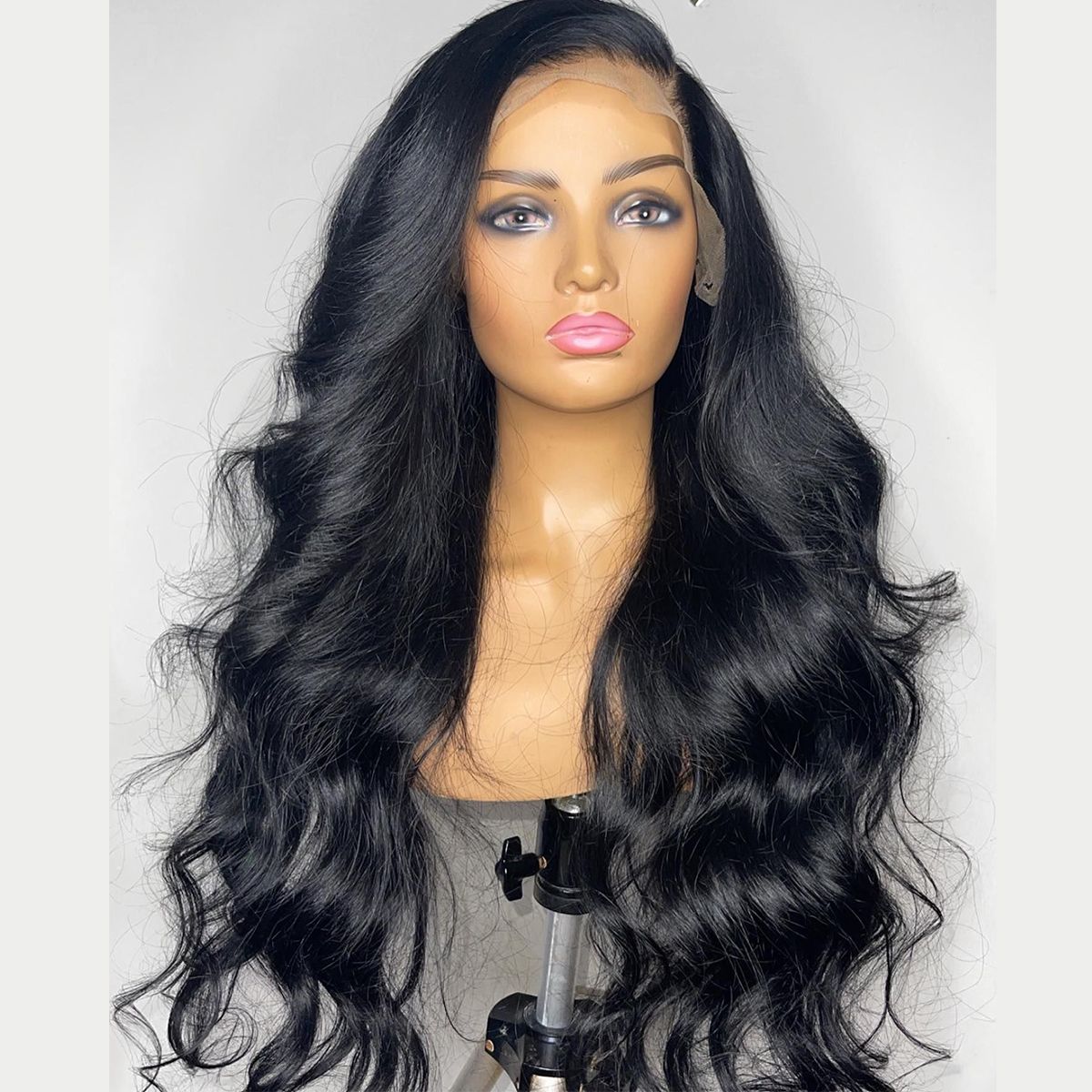 Body Wave Human Hair Undetectable 13×4 Full Frontal Lace Wigs can be dyed